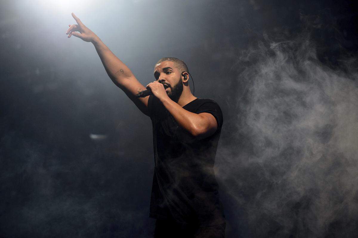 Canadian rapper Drake has had to postpone his Aubrey and the Three Migos concerts with touring mates Migos that were scheduled for Sept. 21-22 at Miami’s AmericanAirlines Arena. The new dates will be Nov. 13-14.