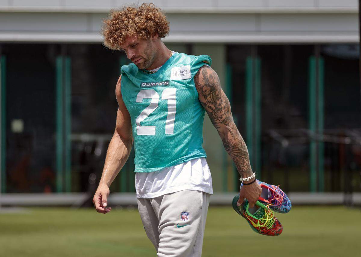 Miami Dolphins safety Ashtyn Davis (21) walks off trhe field during practice at the Miami Dolphins Training Camp in Miami Gardens, Florida, on Wednesday, August 27, 2025.