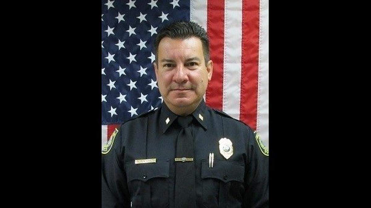 Hialeah Police Commander Luis Lahera was called to the scene of a DUI by the suspect. Lahera advised him not to take a breathalyzer. The Florida Highway Patrol, which made the arrest, alerted Hialeah Police Chief Sergio Velázquez of the incident.