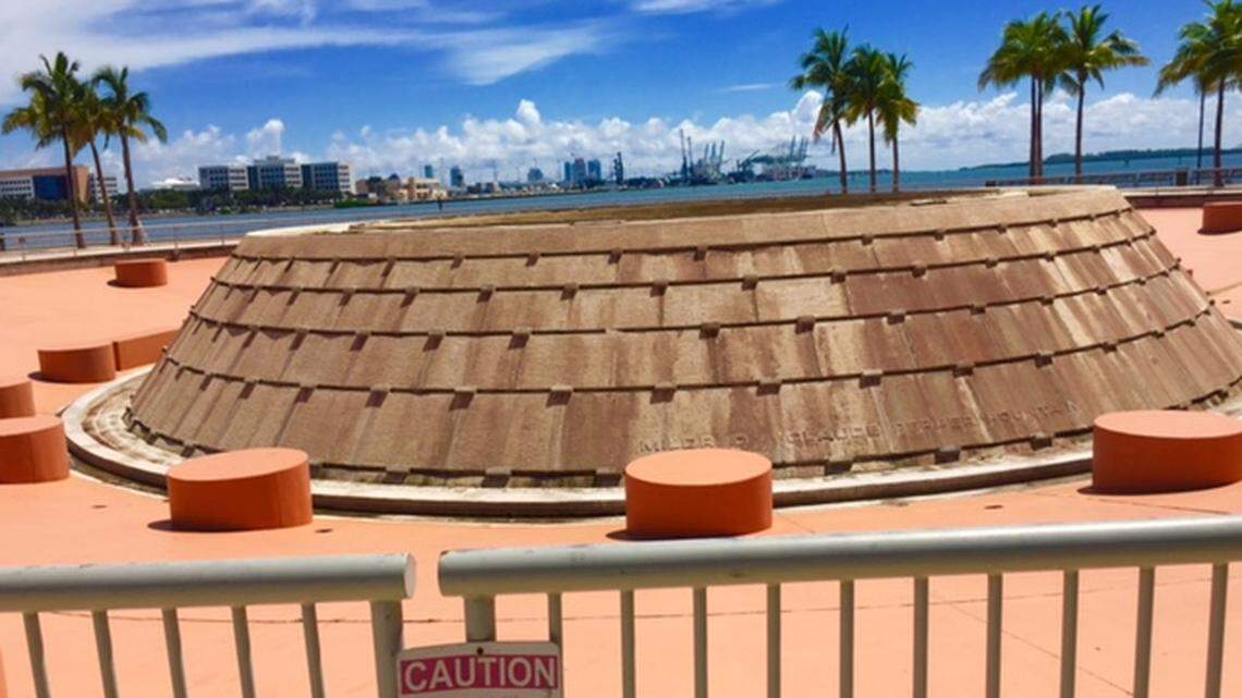 The Pepper fountain in downtown Miami’s Bayfront Park sits dry and idle in its waterfront plaza. When it functioned in 1990 it was the centerpiece of Isamu Noguchi’s redesign of the park.