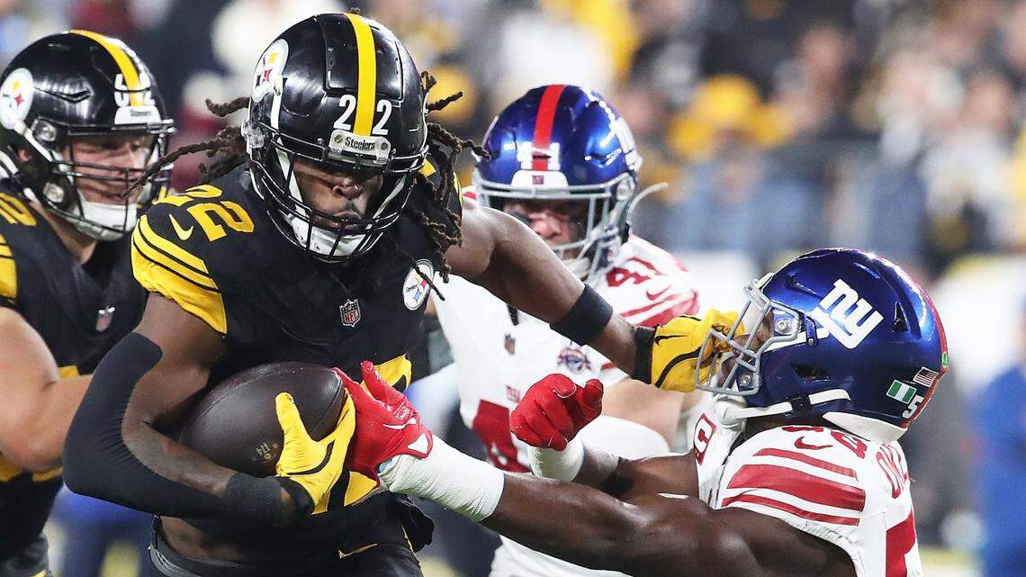 Steelers and Browns rivalry kicks off NFL Week 12. Do the under-Dawgs have an upset shot? Our pick