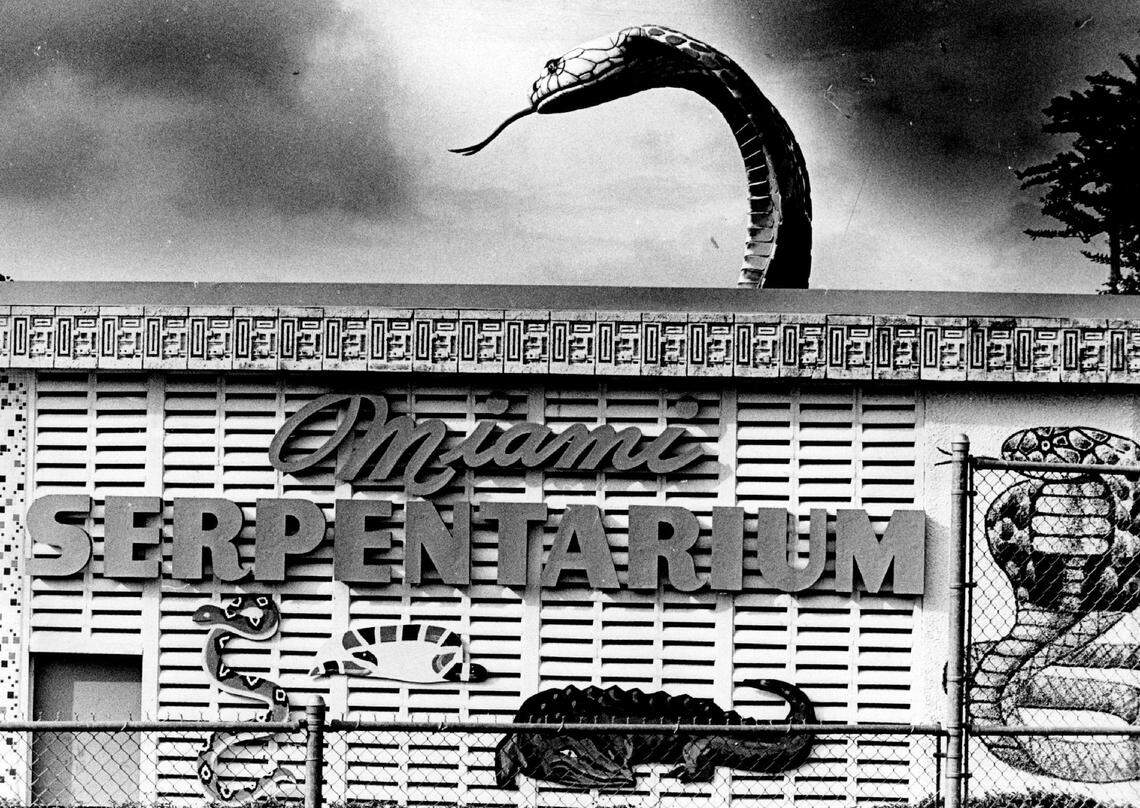 The front facade of the Serpentarium in 1977.