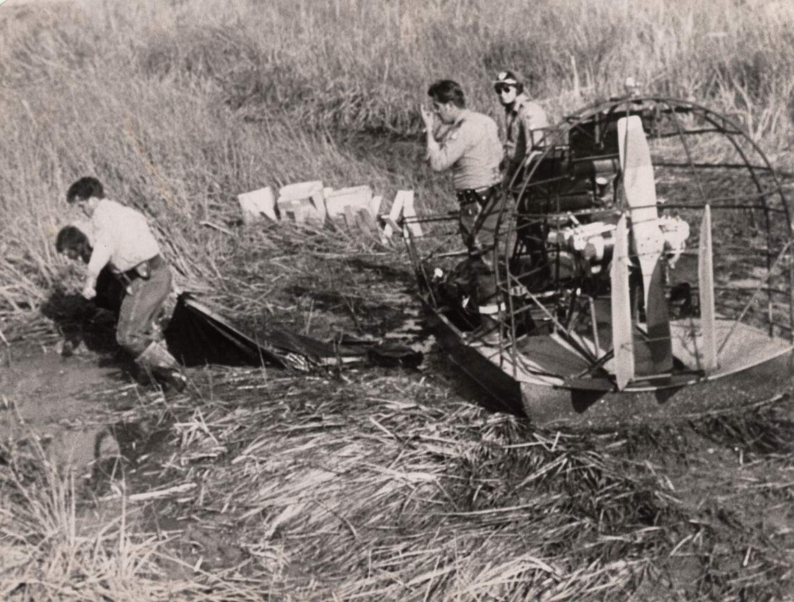12/30/1972 - Roy Bartley/Herald Staff - Eastern Airlines plane crash into the Everglades.