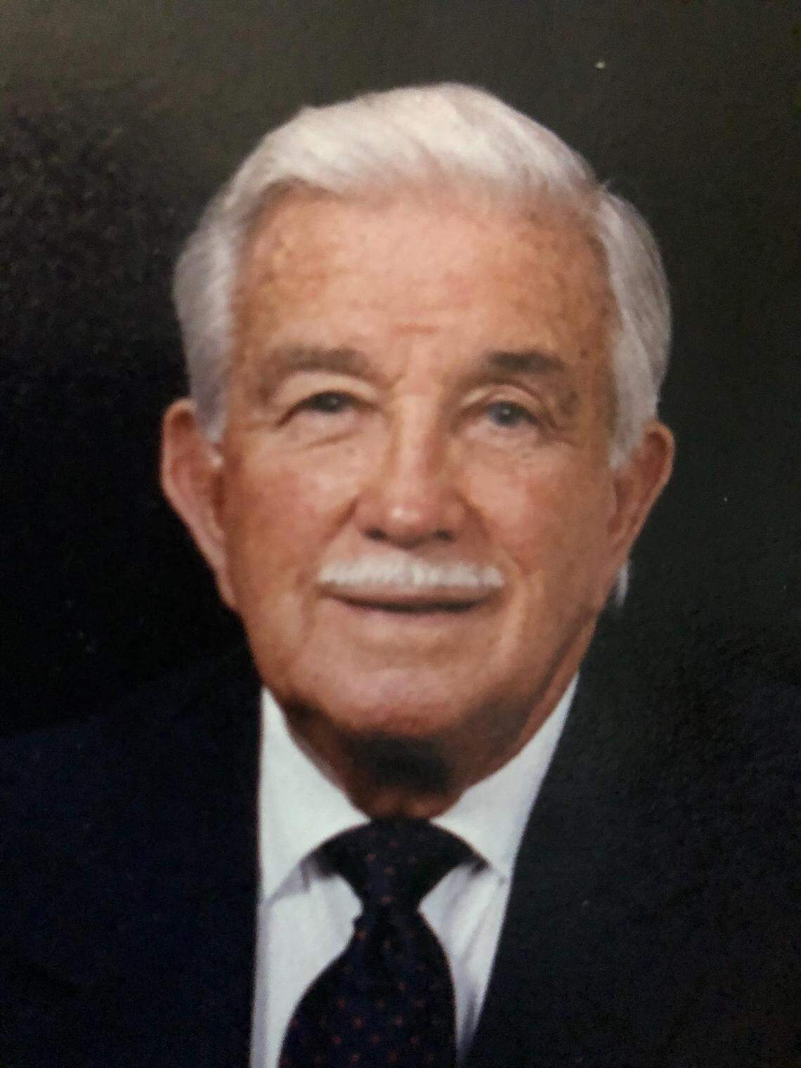 Carlos A. Gimenez Sr., a Cuban exile and longtime Miami insurance agent whose son, Carlos A. Gimenez Jr., served as Miami-Dade mayor, died on Nov. 7, 2020 at age 98.