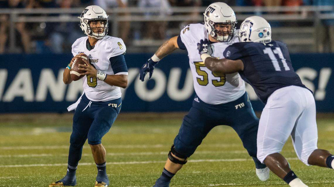 FIU Panthers quarterback Christian Alexander (8) will now lead the team in Friday’s bowl game after starter James Morgan was ruled out.