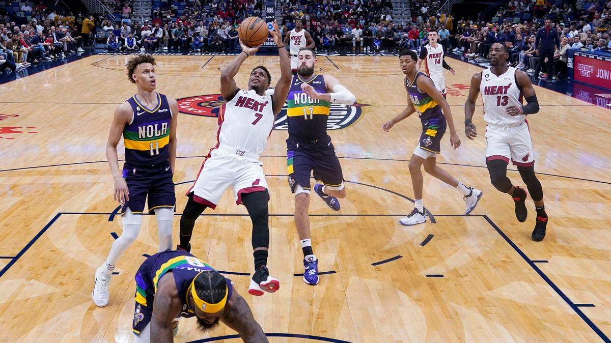 Miami Heat guard Kyle Lowry (7) shoots in the first half of an NBA basketball game against the New Orleans Pelicans in New Orleans on Wednesday, Jan. 18, 2023.