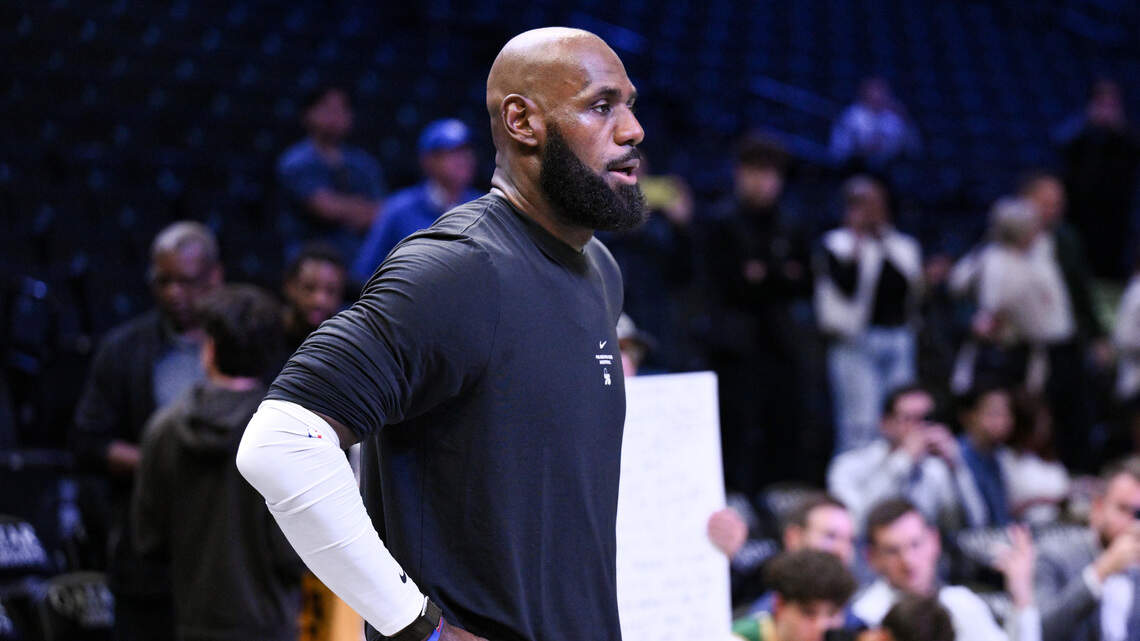 LeBron James believes Heat going to be ‘damn good.’ Also, Pelle Larsson still dealing with illness