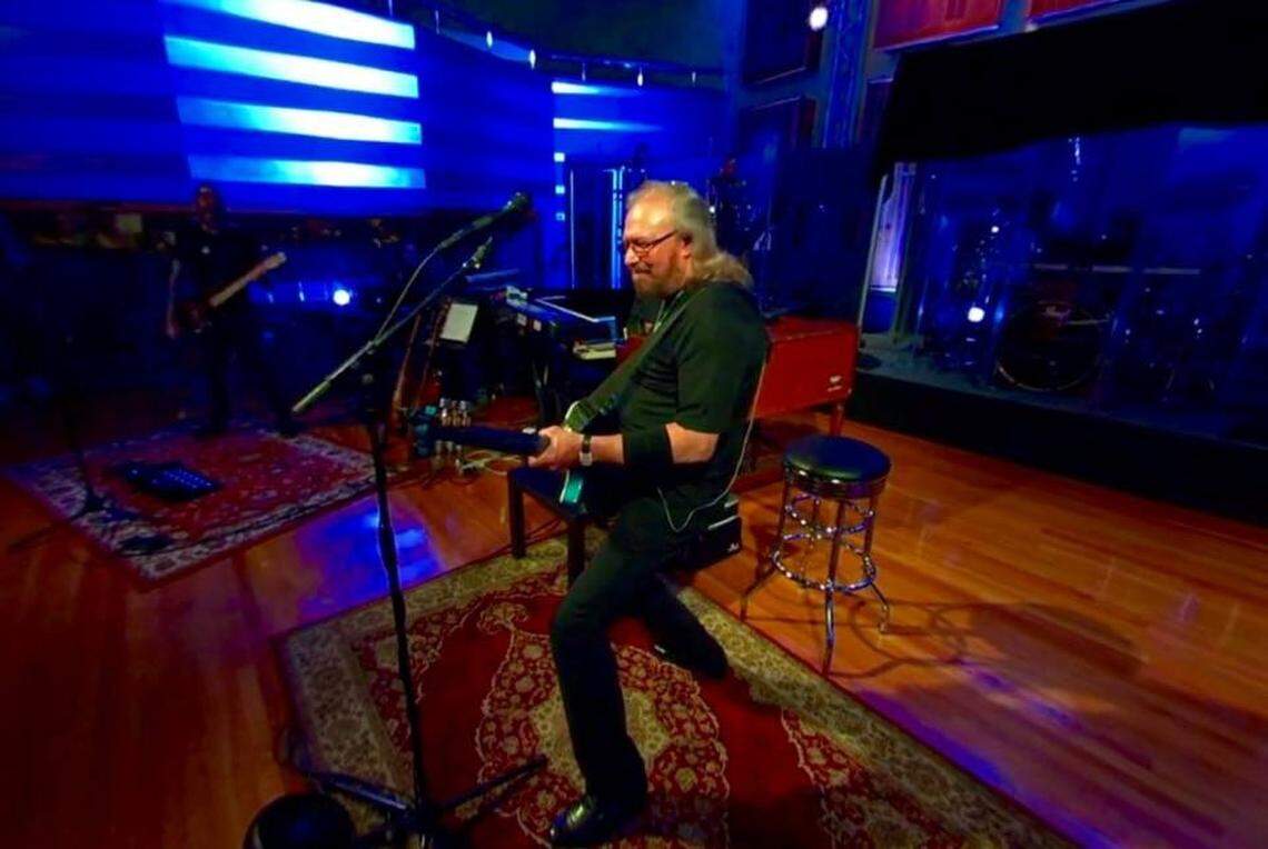 Barry Gibb performed a promotional concert for social media to promote his October 2016 solo album, “In the Now,” inside Criteria Studios. He joked that he was standing on the same floor, in the same studio where he cut his vocals for the Bee Gees’ 1975 smash “Jive Talkin’” in 1975.