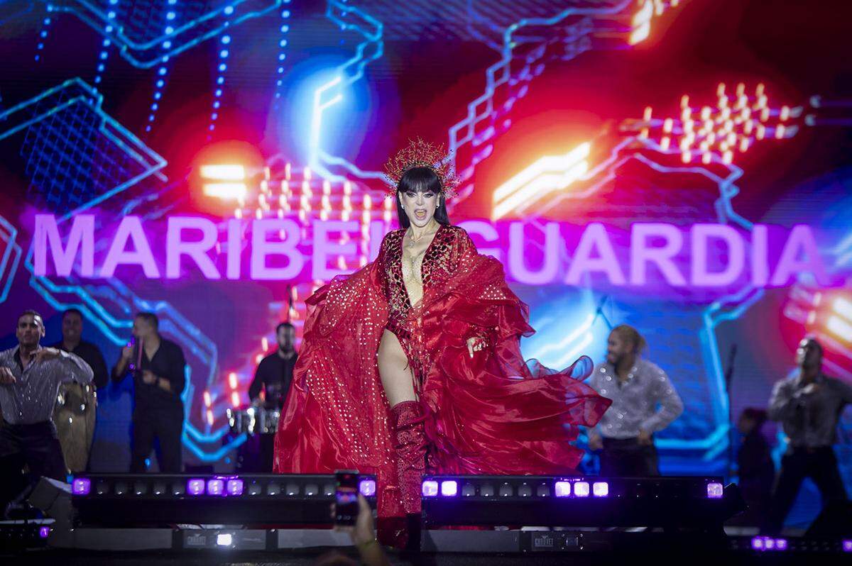 Maribel Guardia performs during the concert at the New Year’s celebration.