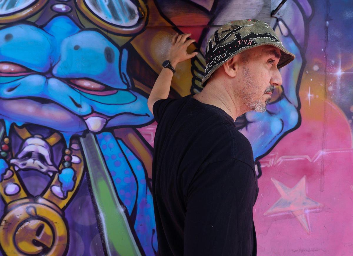 Fabian Martinez, founder of Esquina de Abuela, is dealing with the recent eviction of his cultural institution from its former Allapattah home.