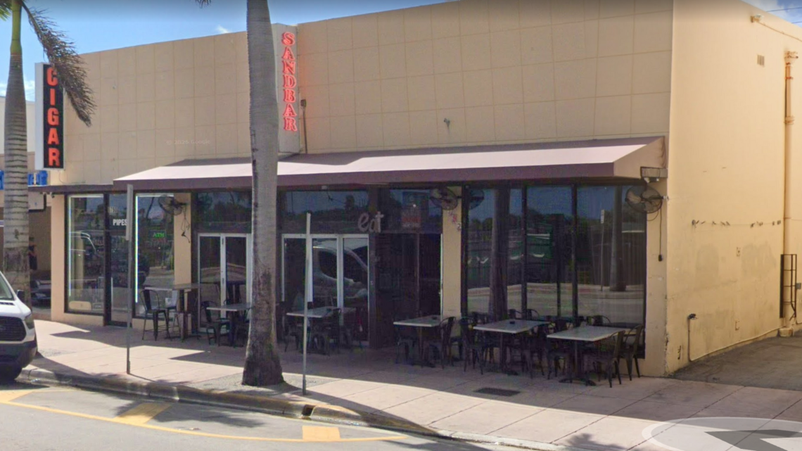 After a Miami Beach bar fight, a man is fatally shot in the head, police say