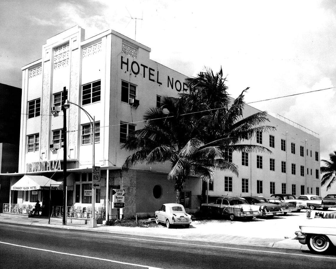 Normandy Plaza Hotel on 69th Street and Collins Avenue in 1960.