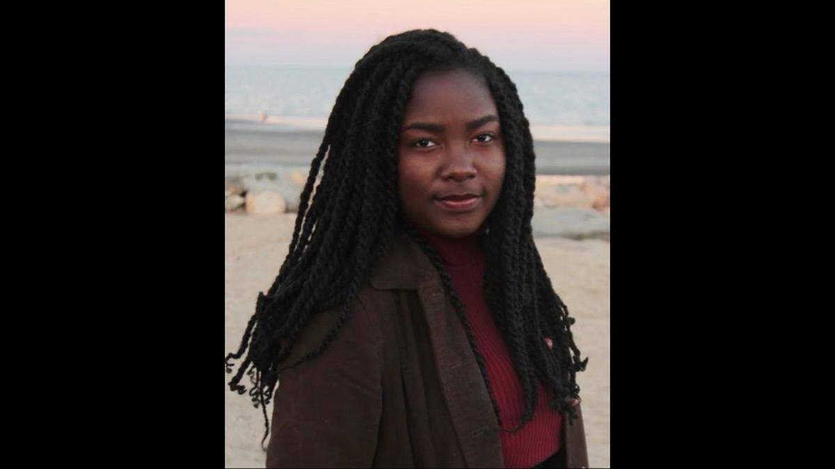 Christina Saint Louis, a Toni Stabile Fellow in Investigative Journalism at the Columbia University School of Journalism, is the first recipient of Esserman family’s annual fellowship for an early-career investigative reporter at the Miami Herald.