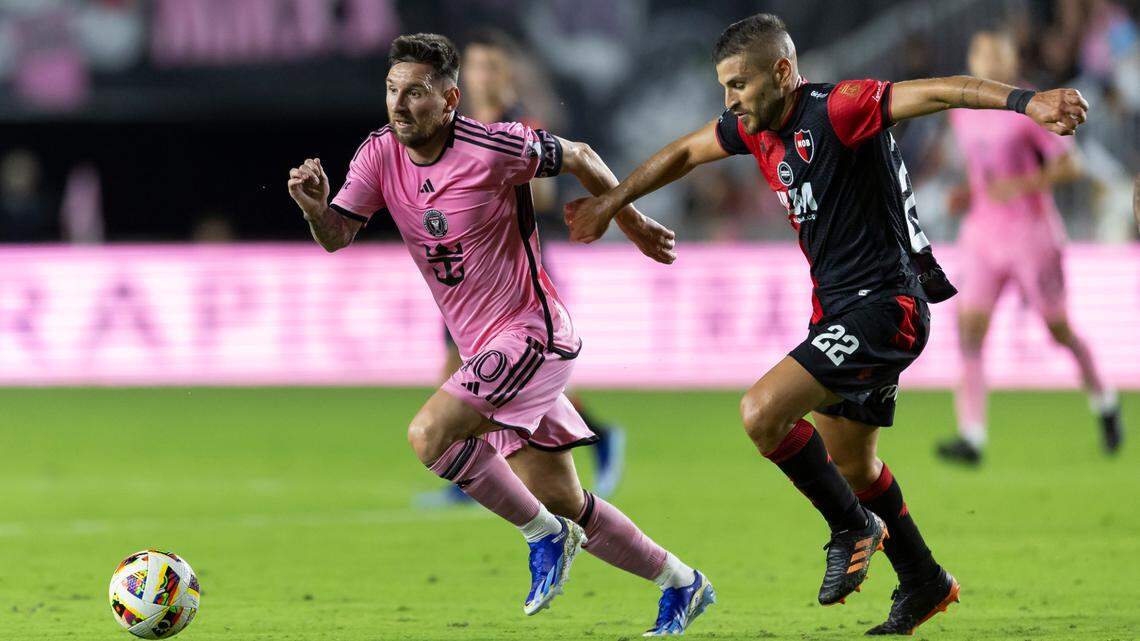 Lionel Messi (10) and his Inter Miami teammates kick off the 2024 season with expectations of nothing less than the MLS Cup trophy