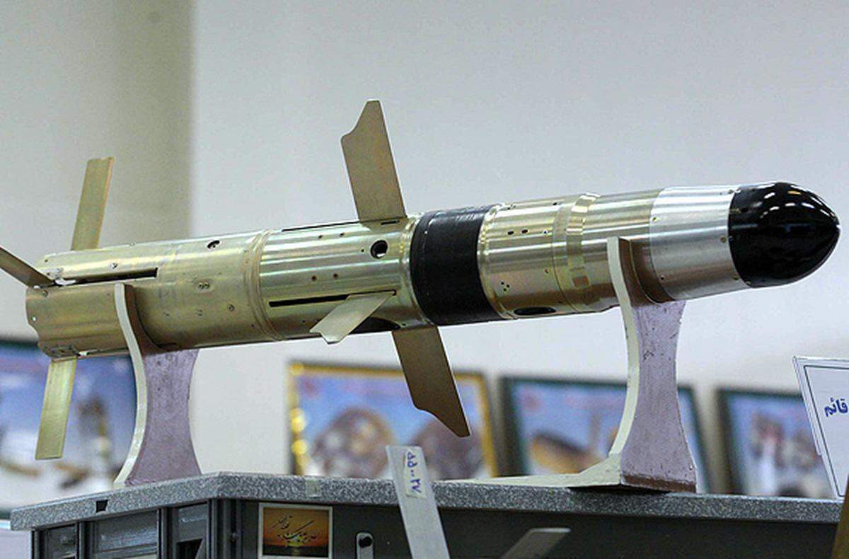 El Qaem, de diseño iraní, es una bomba guiada aire-tierra que suele instalarse en drones.