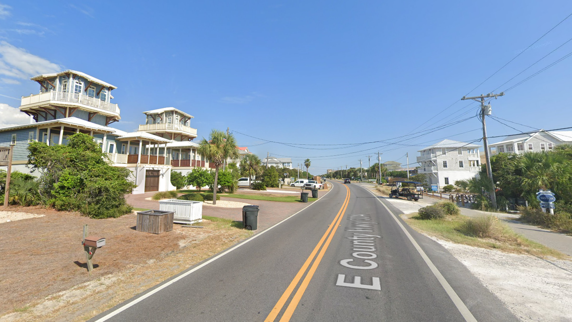A construction worker died after falling down an elevator shaft of a home in Walton County, Florida, deputies say. 