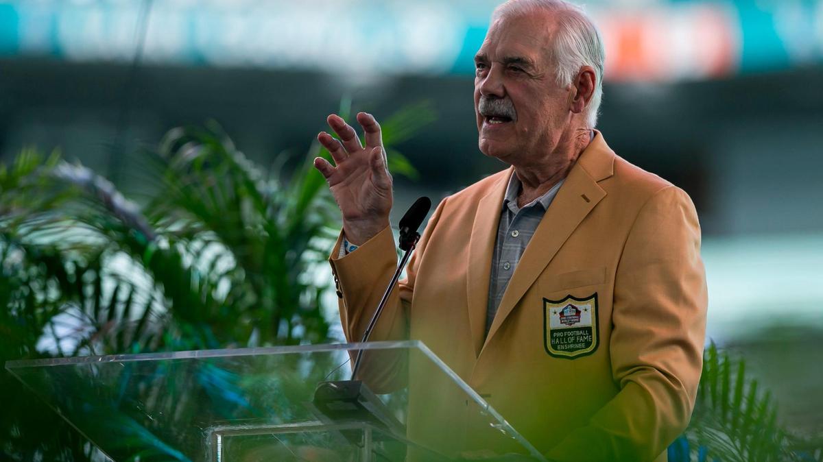 Larry Csonka speaks during the Don Shula Celebration of Life event hosted by the Miami Dolphins at the Hard Rock Stadium on Saturday, October 2, 2021.