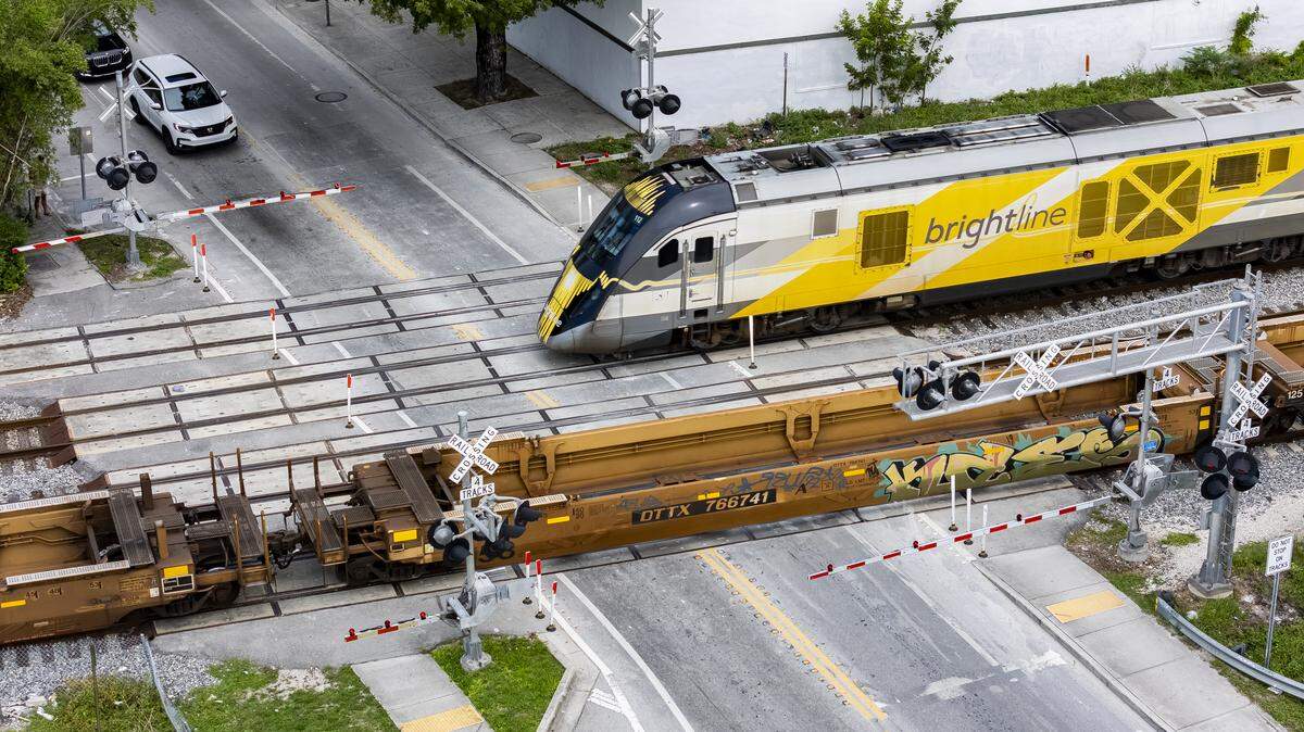 Florida senator pushes rail safety bill amid deaths documented in Herald/WLRN series