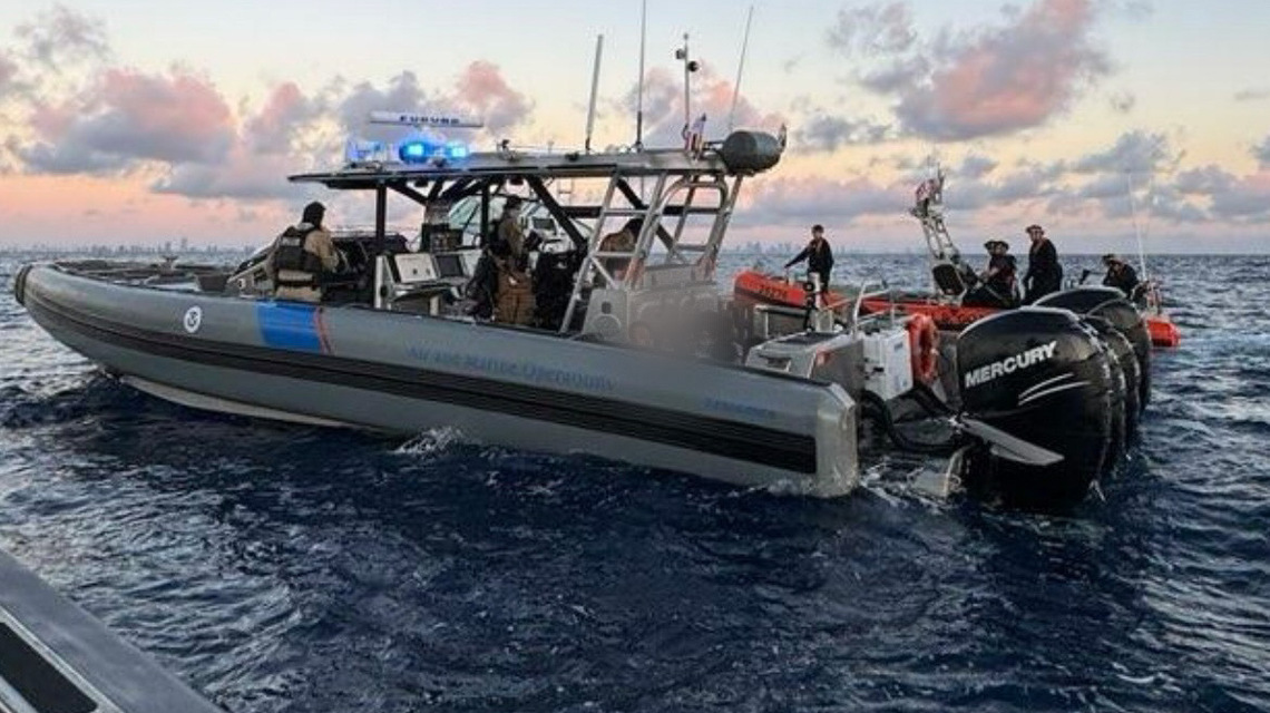 Boat smuggling Chinese, Colombians and Ecuadorans stopped by feds near Biscayne Bay
