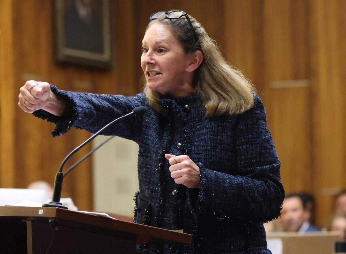 Lead prosecutor Laura Adams delivers her closing arguments on Monday, June 22, 2026  in Courtroom 4-1 at the Richard E. Gerstein Justice Building in Miami, Florida.  Adams urged the jury to find George Pino guilty of manslaughter and vessel homicide charges linked to boat crash that killed Lucy Fernandez.