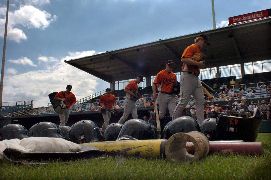 In February 2007, the Baltimore Orioles opened full squad Spring training at Fort Lauderdale Stadium. Here they take the field.