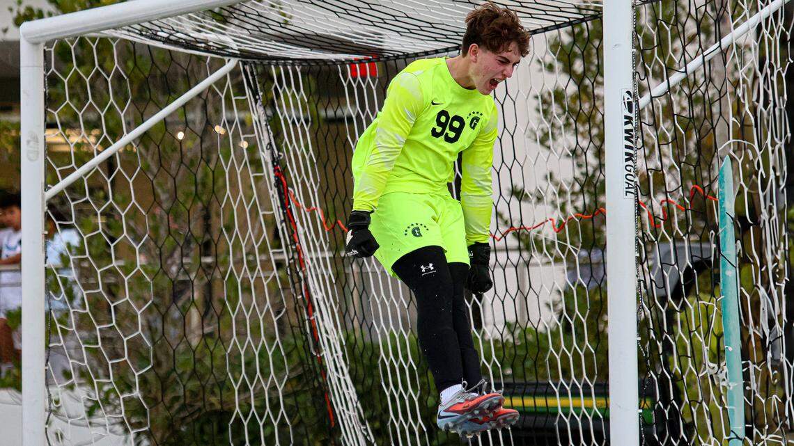 Gulliver boys’ soccer calls on penalty kick specialist to survive and advance