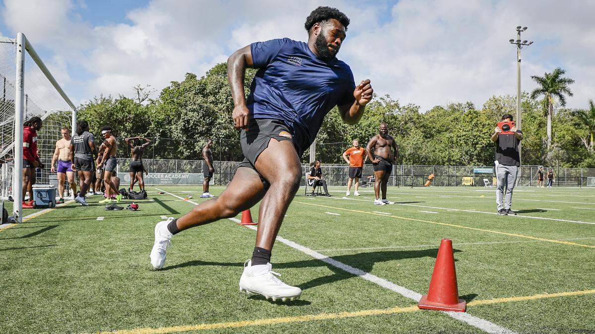 Former University of Miami football offensive lineman Jalen Rivers joins dozens of future NFL players as they train and learn how to master the 40-yard dash and other drills so they can improve their draft standing in the NFL Combine. They are receiving coaching at Pete Bommarito’s Performance, in Miami, Florida on Wednesday, February 12, 2025.