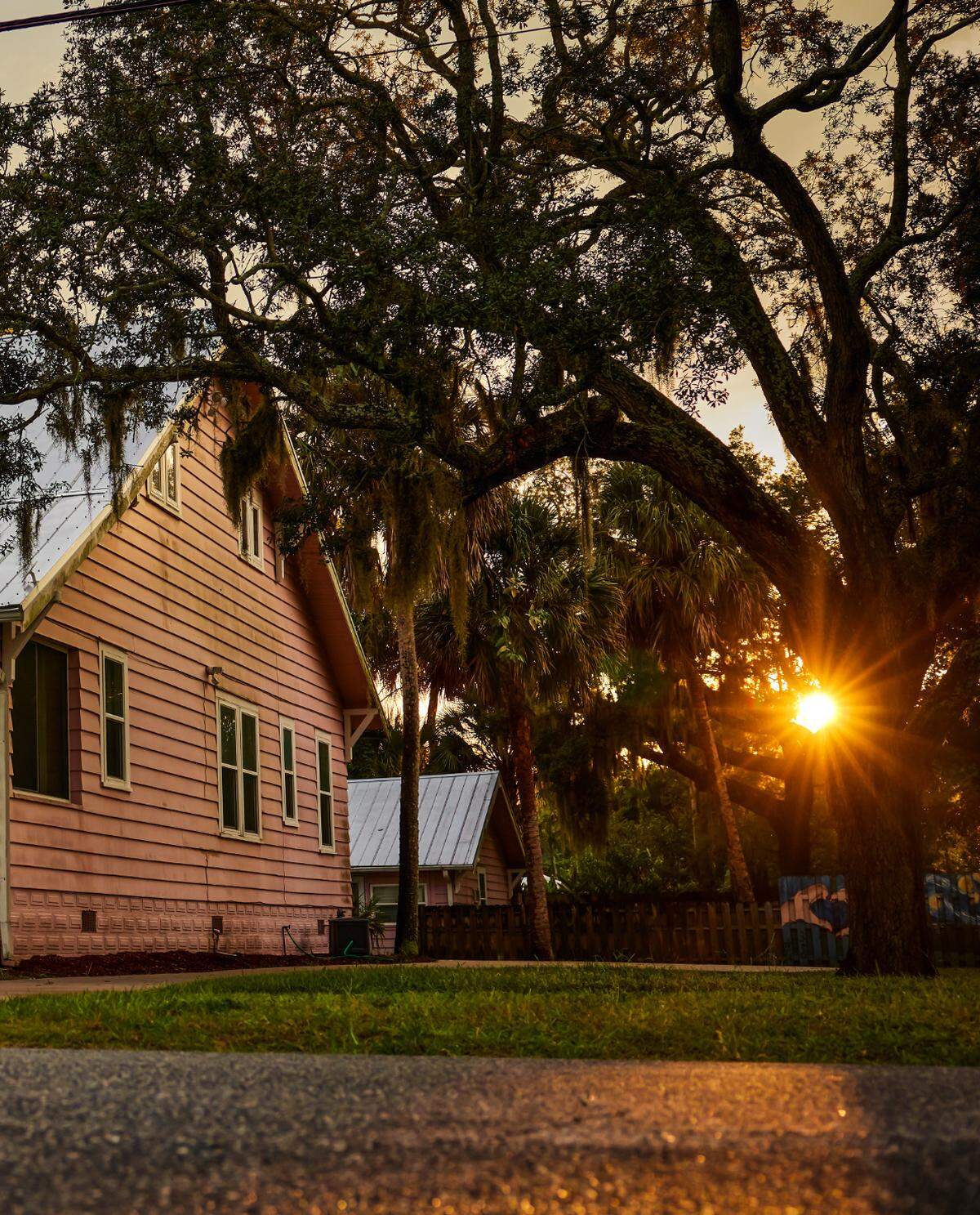 The Genesis House, where Kristina Atwood stayed with her two children in Melbourne, Fla. on Thursday, Sept. 19, 2024. After Atwood lit incense in her bedroom at Genesis House in Melbourne, Fla., one night in June 2021, she was told to wake her two children and leave immediately, she said. The home’s director, Kristen Snyder, said employees had warned Ms. Atwood that fire of any kind was not allowed. Ms. Atwood said she did not recall any warnings.“I had nowhere else to go,” she said.(Photo by Scott McIntyre for The New York Times)
