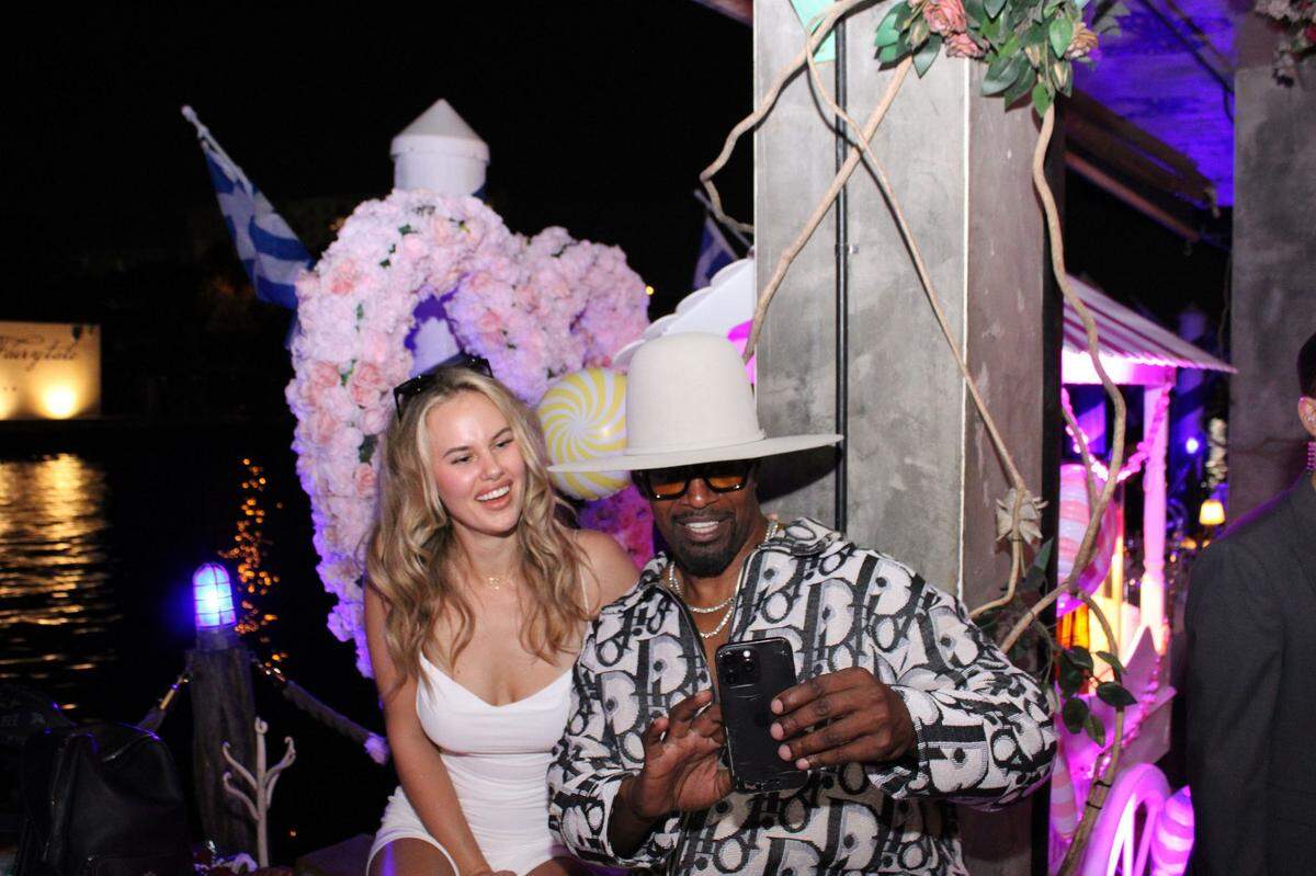 Jamie Foxx celebrated Halloween with his girlfriend Alyce Huckstepp at Miami hotspot, Kiki on The River