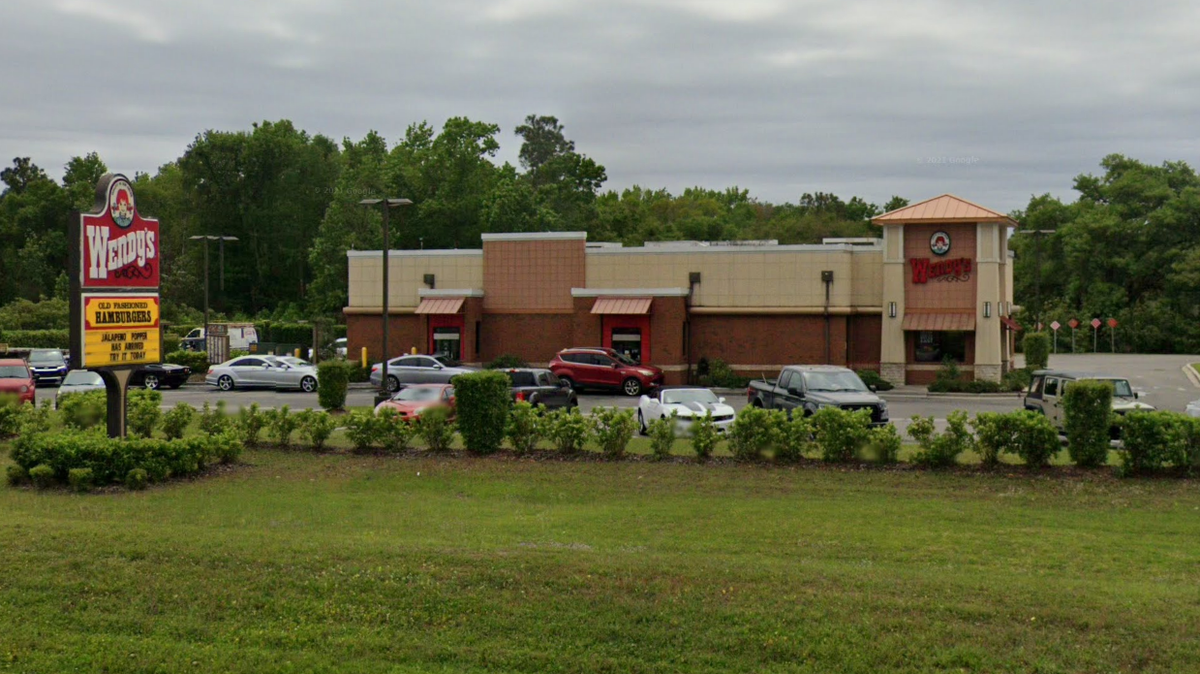 A man was arrested at a Wendy’s in Florida and accused of masquerading as a police officer and undercover DEA agent to get a law enforcement discount on his meal.