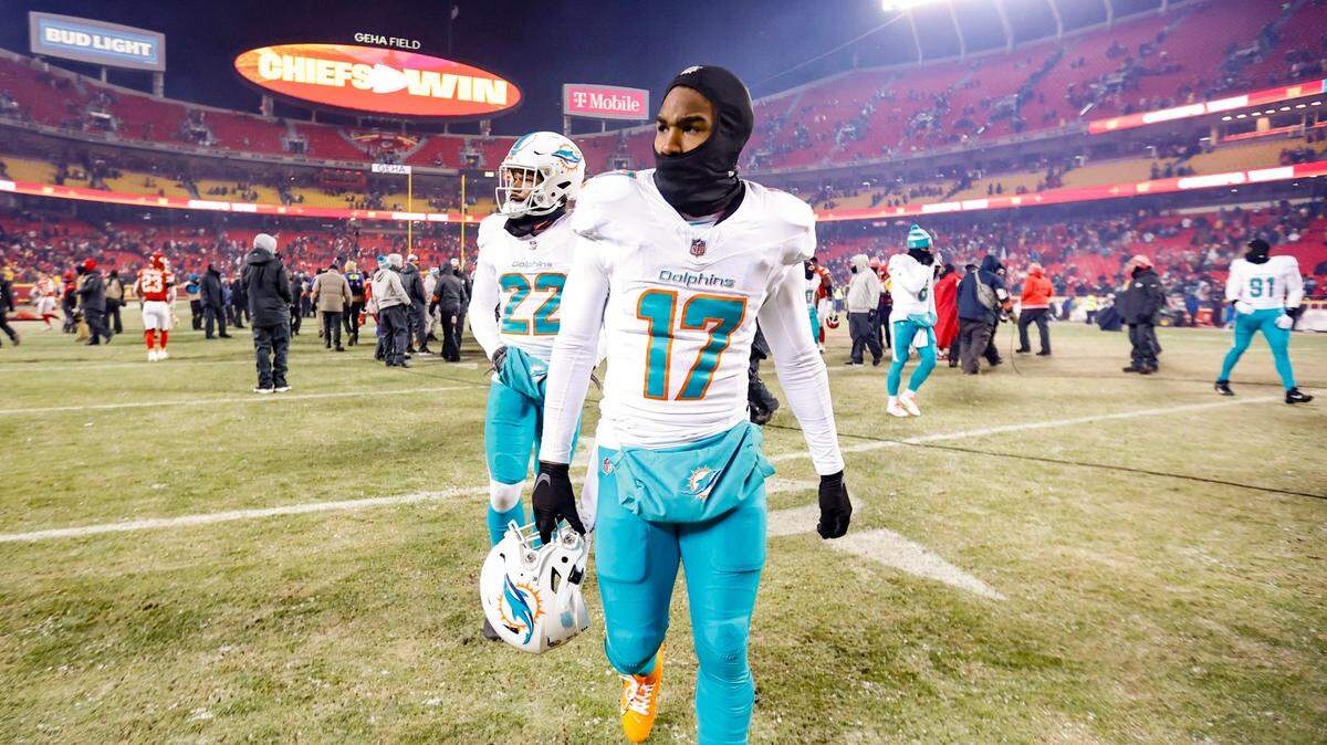 Miami Dolphins wide receiver Jaylen Waddle (17) walks off the field after the loss against the Kansas City Chiefs at GEHA Field at Arrowhead Stadium in Kansas City, Missouri, on Saturday, January 13, 2024.