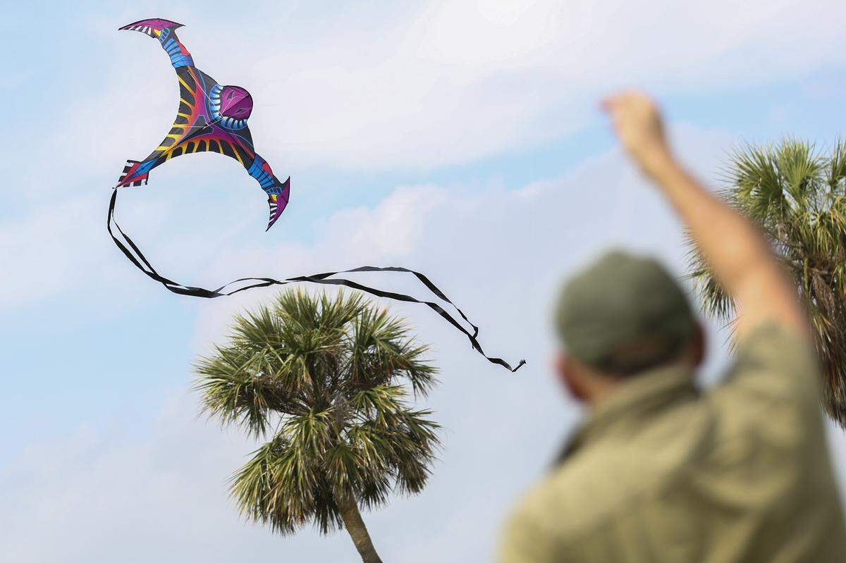You have three whole days to fly a kite with other like-minded individuals at Haulover’s kite festival.