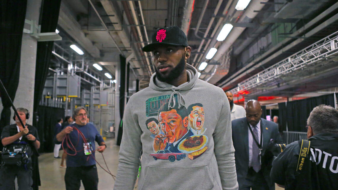 LeBron James fires back at Drew Brees for calling kneeling protests disrespectful