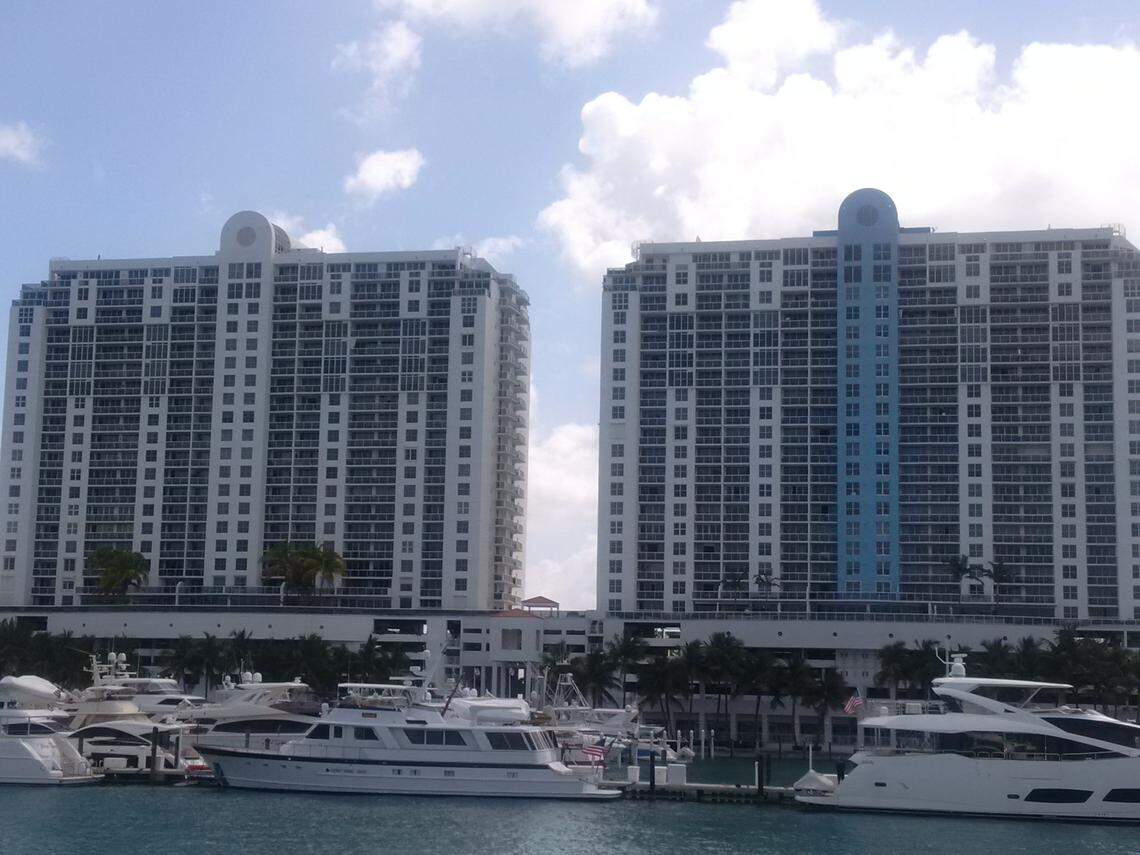 Jonathan Alonso stabbed Louis Piper in a 12th floor apartment of Sunset Harbour South, the building on the right.