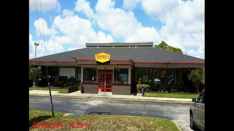 What can close a South Florida Denny’s? Four-legged, furry vermin