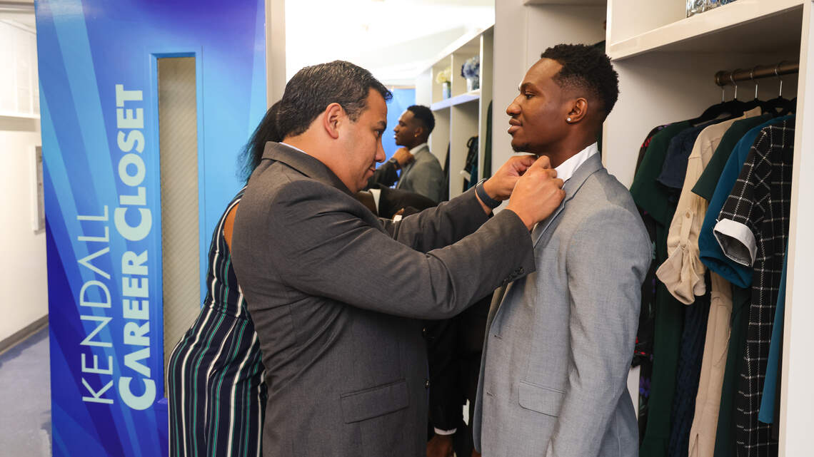 A job interview may not be enough. How Miami candidates can find the right look