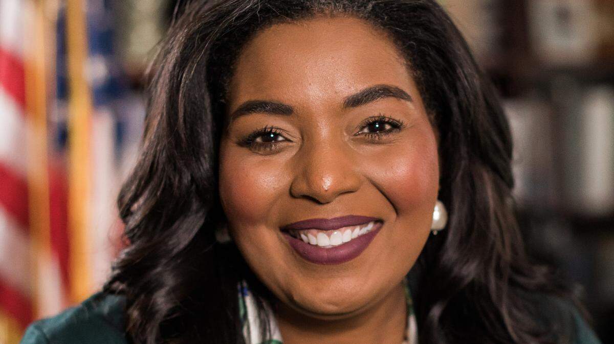 Former Broward County Commissioner Barbara Sharief is running in the Democratic primary for Florida’s Senate District 35 against Sen. Lauren Book.