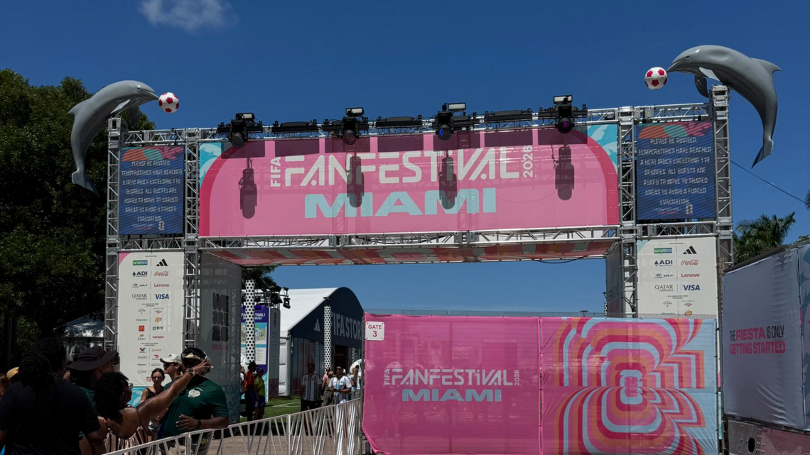 Fans briefly turned away from FIFA Fan Festival in Miami due to scorching heat