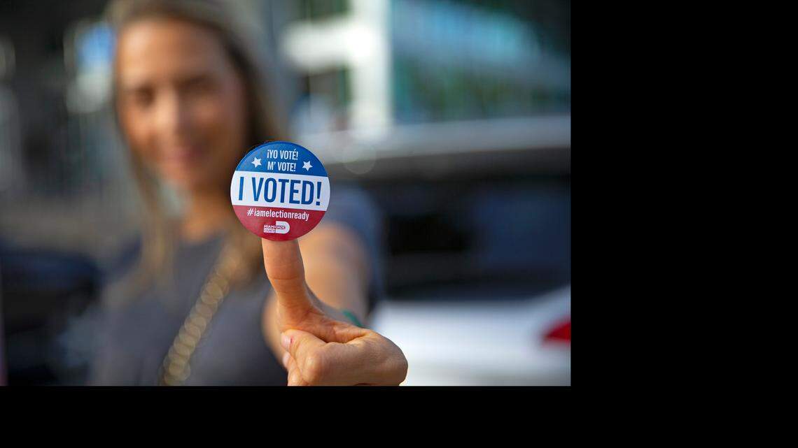 Can you take a selfie where you vote? Bring your notes? What’s allowed at Florida polls