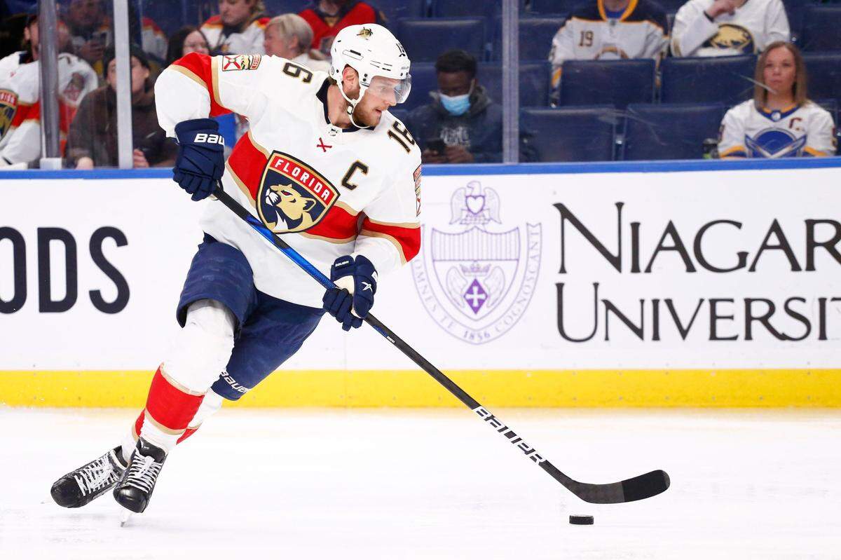 Florida Panthers center Aleksander Barkov (16) controls the puck during the second period of an NHL hockey game against the Buffalo Sabres, Monday, March 7, 2022, in Buffalo, N.Y. (AP Photo/Jeffrey T. Barnes)