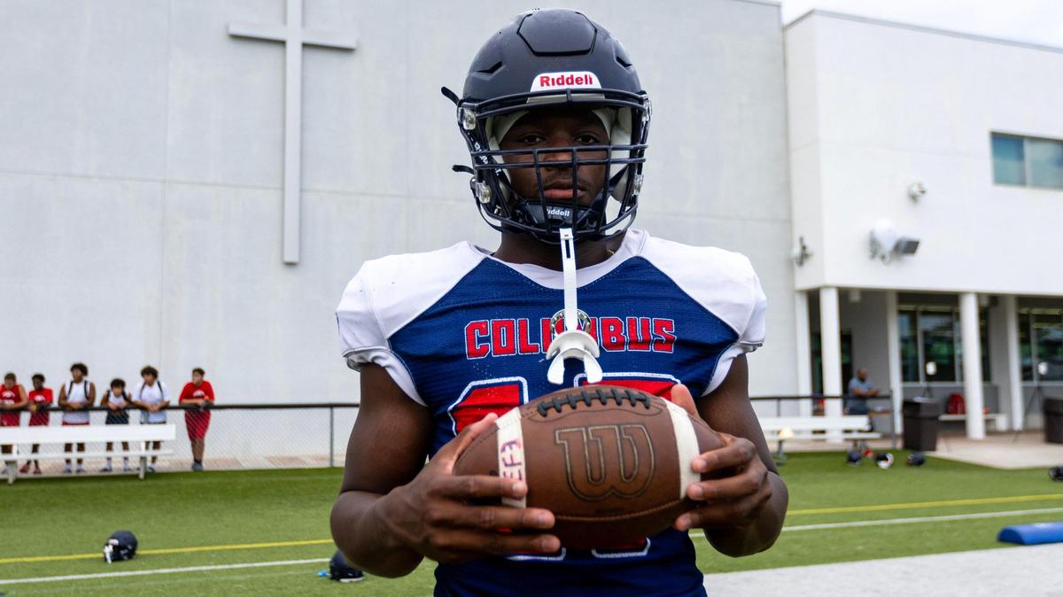 Christopher Columbus linebacker Willis McGahee IV (17) strikes a pose before practice at Columbus High School in Miami, Florida, on Tuesday, August 8, 2023.