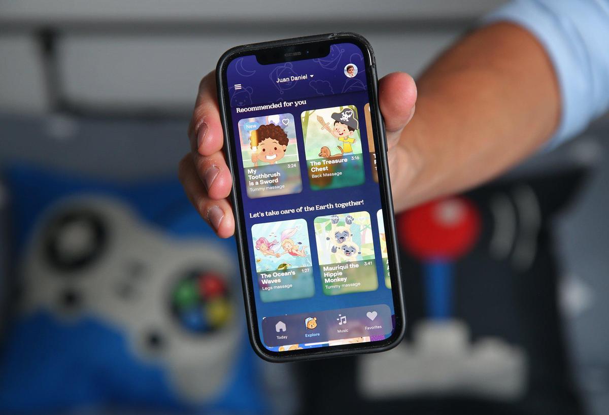 Francisco Cornejo and Daniela Vega, are the husband-wife co-founding team of an app called Storybook. Here’s what the app looks like on a mobile phone. It helps parents use stories, music and massage so their children get a better sleep.