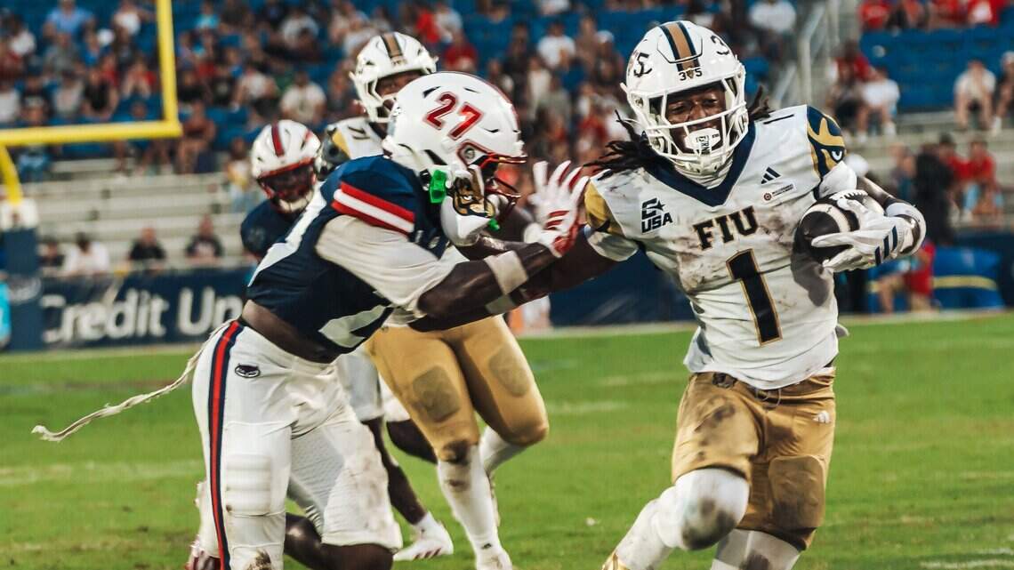 FAU takes advantage of turnovers, poor run game in 16-10 Shula Bowl win over FIU