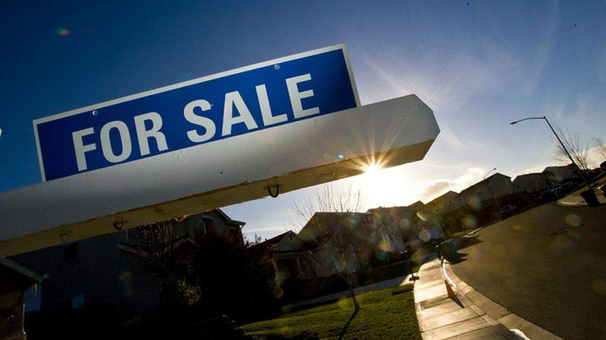 How much is an affordable house in Miami-Dade County? A proposal before county commissioners would raise the local government’s cap from $205,000 to $299,000.