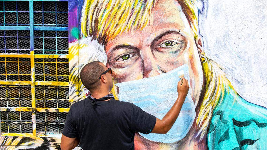 A ‘Tiger King’ mural popped up in Wynwood. Less than a week later, it changed dramatically