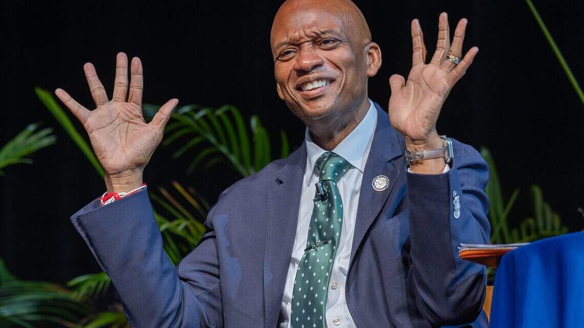 Pro-crypto PAC fabricates Miami Herald headlines to attack Florida Democrat
