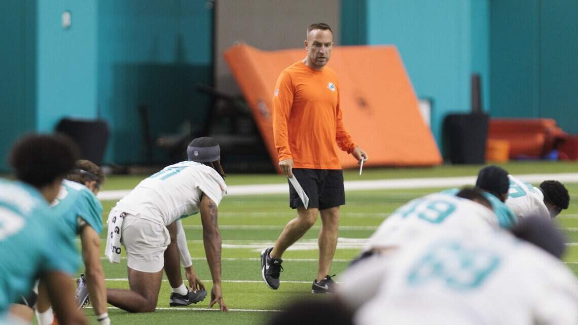 No one-on-ones & an extended scrimmage: Inside day one of Dolphins training camp