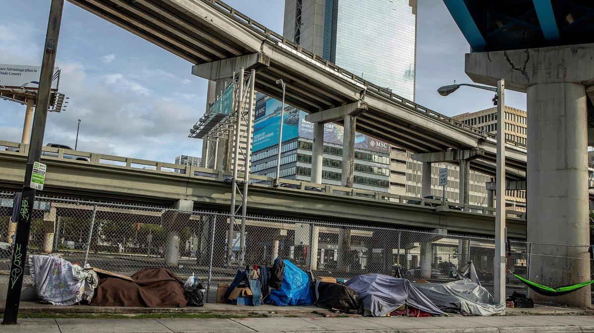 A homeless encampment at Southwest Second Street and South North River Drive, where Miami officials posted notices saying that there would be a “cleaning” in the area on Nov. 17, 2021, requiring those living there to remove their belongings.