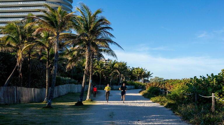 Miami Beach mayor offers city park for possible memorial to Surfside collapse victims