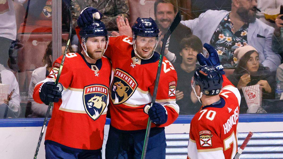 Florida Panthers center Sam Bennett (9) celebrates with teammates Carter Verhaeghe (23) and Patric Hornqvist (70) after scoring a goal of the game against the Dallas Stars during the second period of an NHL game at the FLA Live Arena on Friday, January 14, 2022 in Sunrise, Fl.